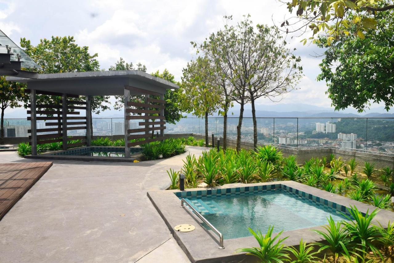 Ekocheras Loft 5 Pax, #soccertable #abovemall #cozy #freecarpark Pangsapuri